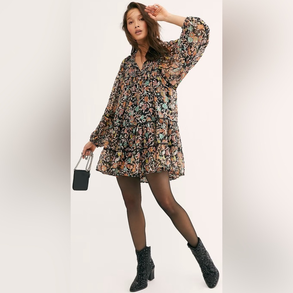 FREE PEOPLE BOHO SWING DRESS Sz. S. BOHO CHIC, STYLISH, METALLIC DETAILING
